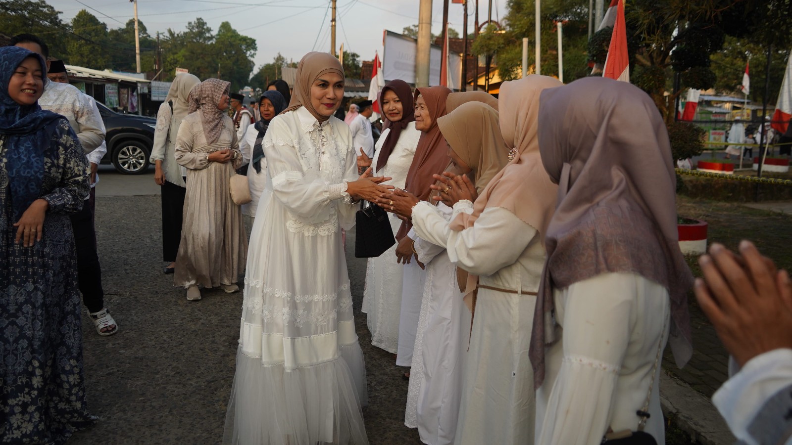 Sholat Idul Adha 1447 H/2026 M dan Penyerahan Hewan Qurban Bantuan Presiden.