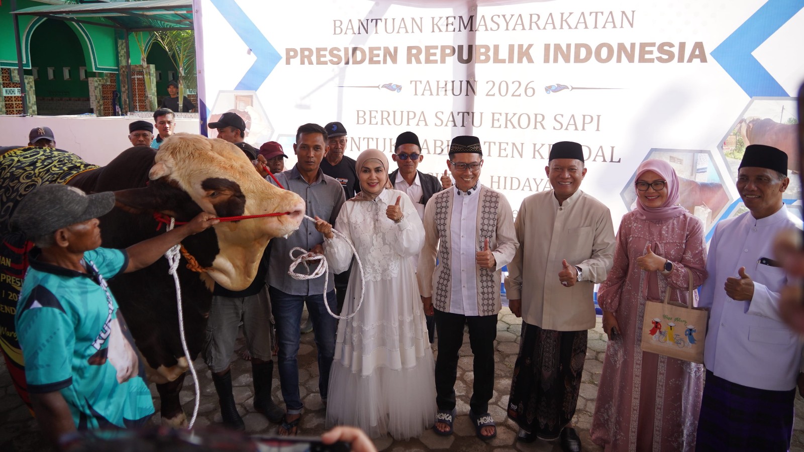 Sholat Idul Adha 1447 H/2026 M dan Penyerahan Hewan Qurban Bantuan Presiden.